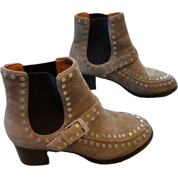 EUC $320 Lola Cruz Anthropologie Gray Suede Studded Chelsea Boots Size 37 or 6.5 - Picture 5 of 12